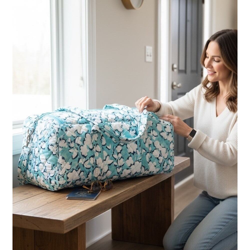 Vera Bradley Ultralight Active Duffel Bag Cut Vines Cool Floral NWT Water Repel